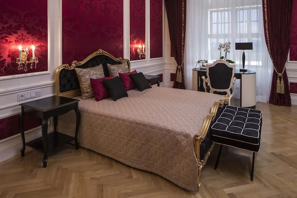 Schloss Schoenbrunn Grand Suite Vienna